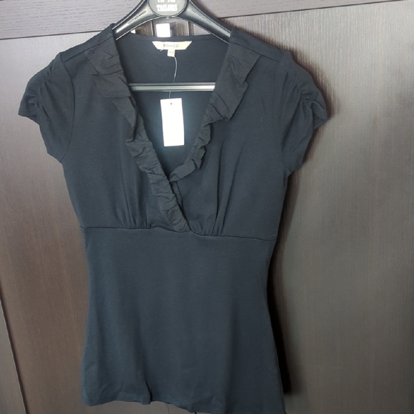 Black Ruffled V-Neck Top + Pink Cap Sleeve Top - XS NWT - Picture 3 of 7